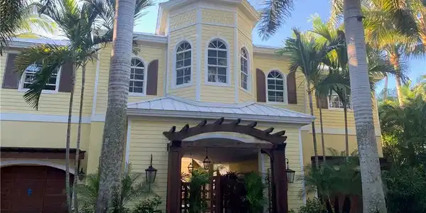 3421 W Gulf DR