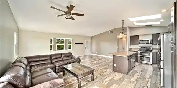 812 Rabbit RD