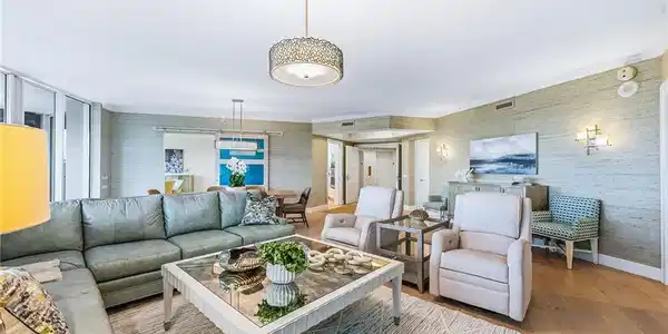 8930 Bay Colony DR