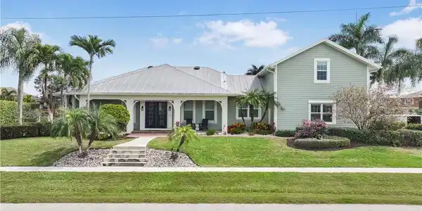 1767 Hummingbird CT