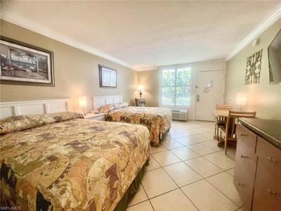 2555 Tamiami TRL N