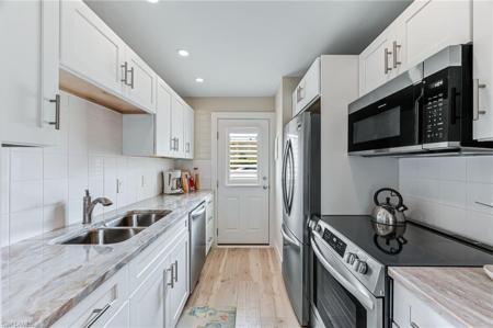 1021 3rd ST S