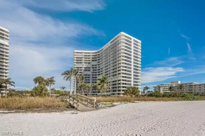 Image 1: South Seas Tower 1