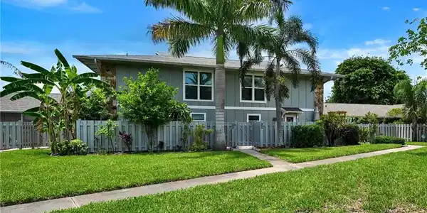 4259 Island CIR
