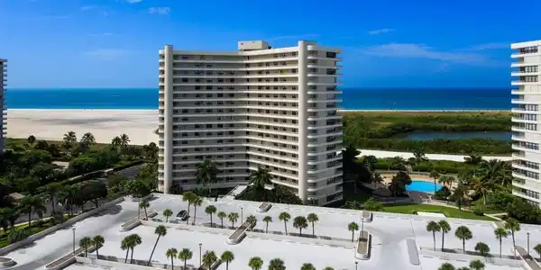 380 Seaview CT