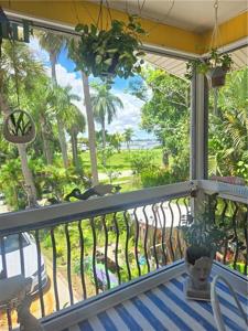 211 Delray AVE