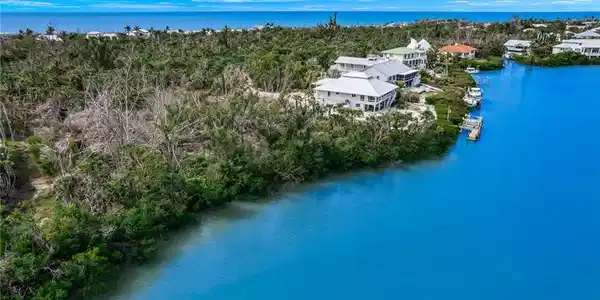 6008 White Heron LN