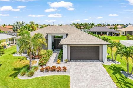 3306 SW 3rd TER