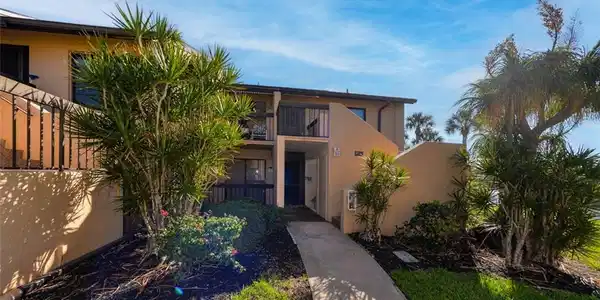 15452 Admiralty CIR