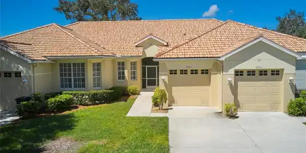 8853 Bristol BEND