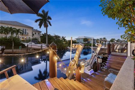 1160 Clam CT