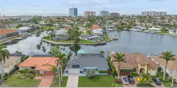 50 Copperfield CT