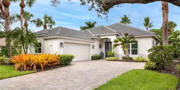 20862 Gleneagles Links DR