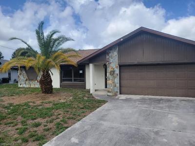 1030 SE 17th PL