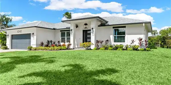 1242 6th AVE