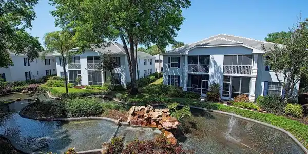 7074 Barrington CIR