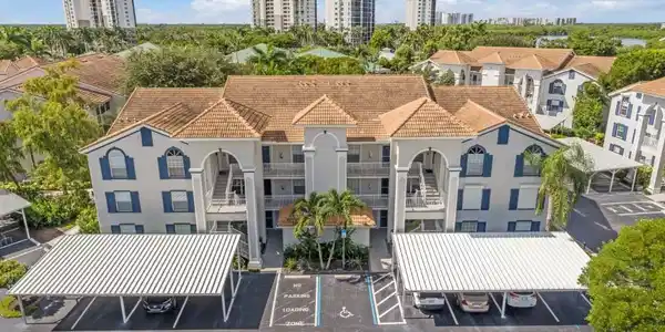 470 Bermuda Cove WAY