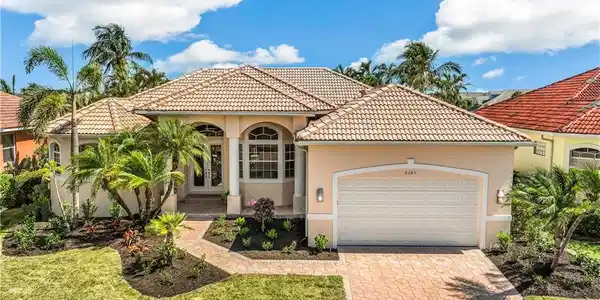 8388 Southwind Bay CIR