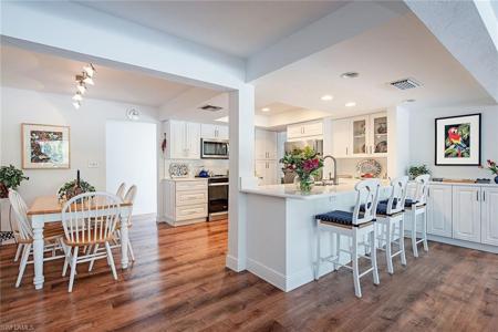 525 Port Side DR