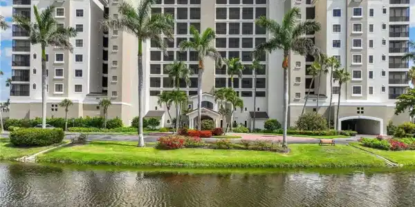 11600 Court Of Palms