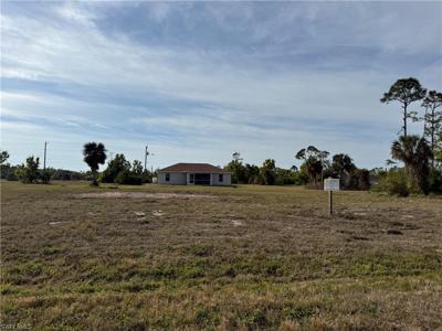4142 NW 39th AVE