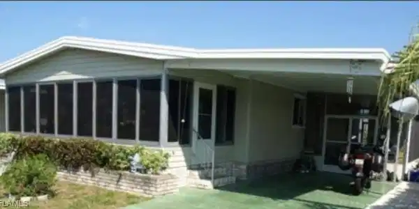 5511 Ben Franklin LN