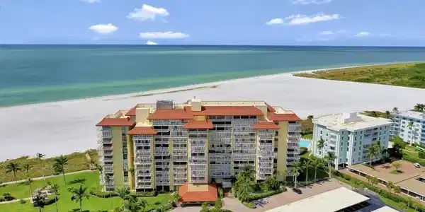 180 Seaview CT
