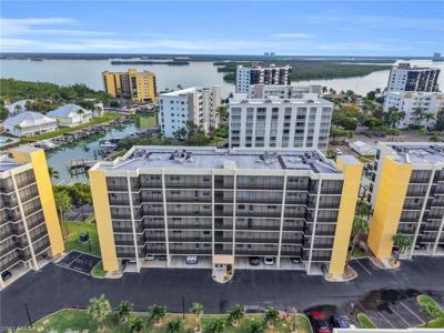 4431 Bay Beach LN