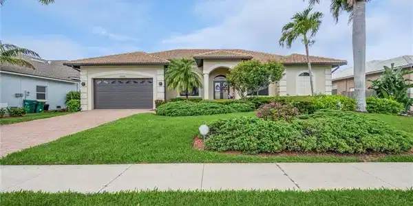 1650 Almeria CT