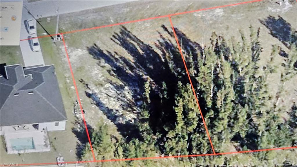 Image 2: Drone / aerial view