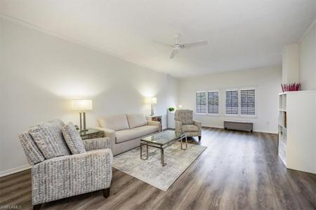 900 Arbor Lake DR
