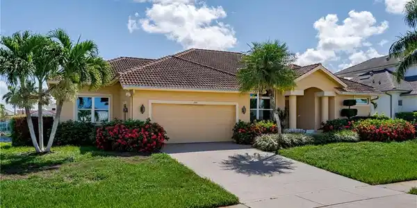 225 Meadowlark CT