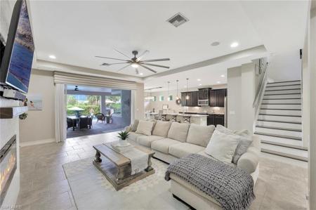 3040 Scarlet Oak PL