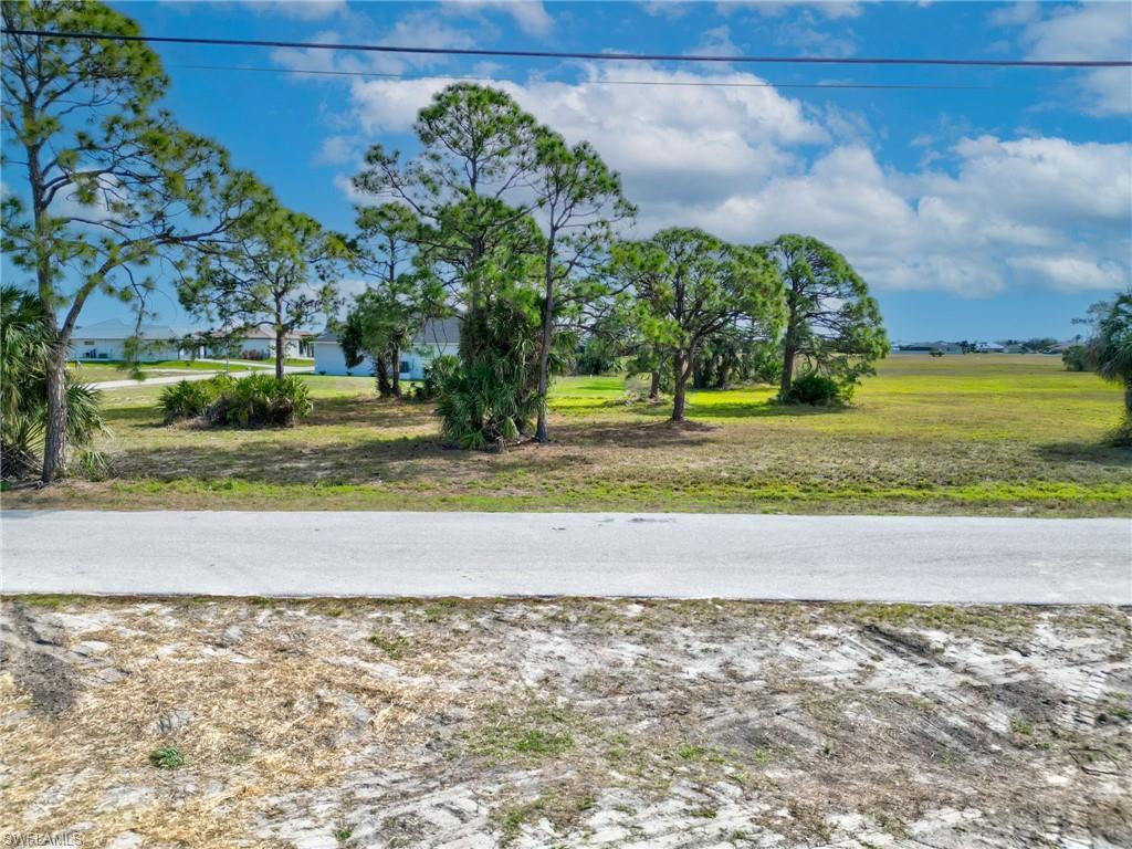 Image 4: View of road
