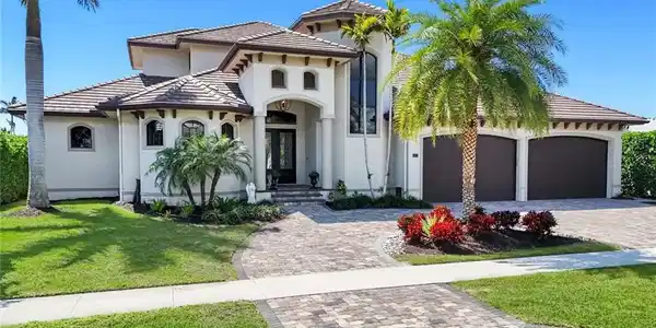 450 Pepperwood CT