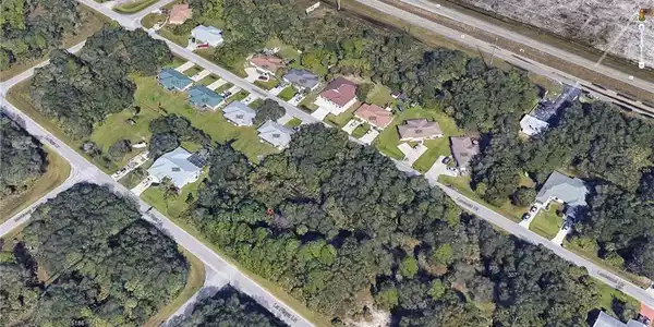 284 La Playa LN