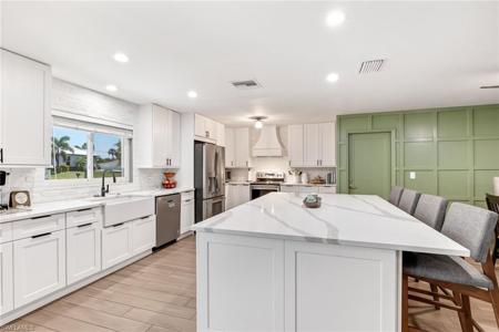13821 River Forest DR