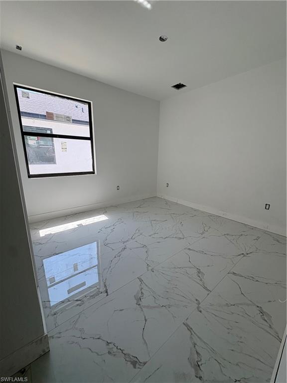 Image 4: Bedroom 2