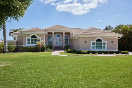 8641 Belle Meade DR