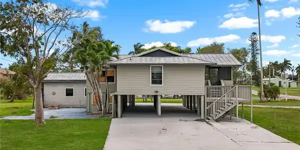301 Allen AVE