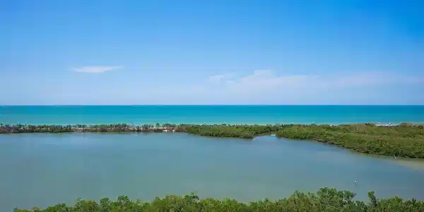 5555 Heron Point