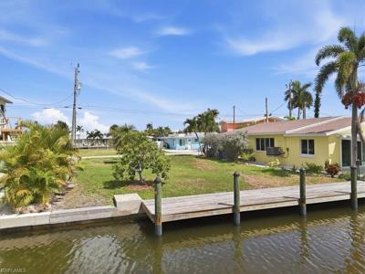 2609 Bayshore DR