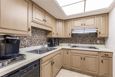 5260 S Landings DR