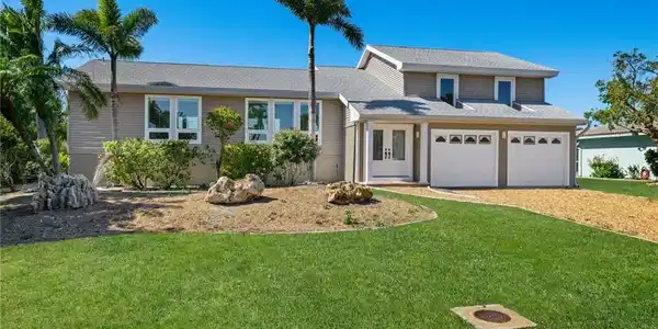 933 Whelk DR