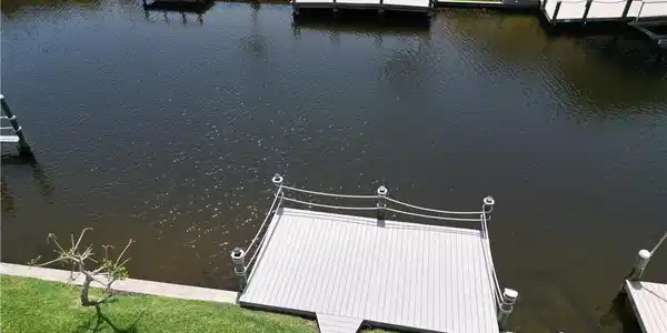 Image 3: Great place to have an evening glass of wine.