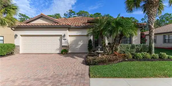 3907 Treasure Cove CIR