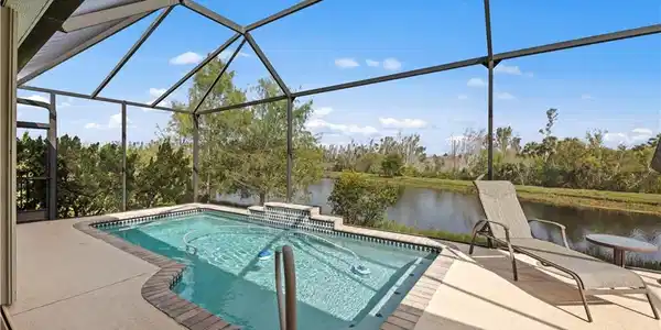 8618 Banyan Bay