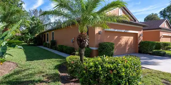 3704 Costa Maya