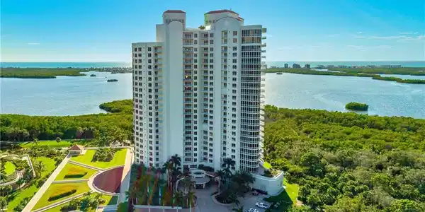 4851 Bonita Bay