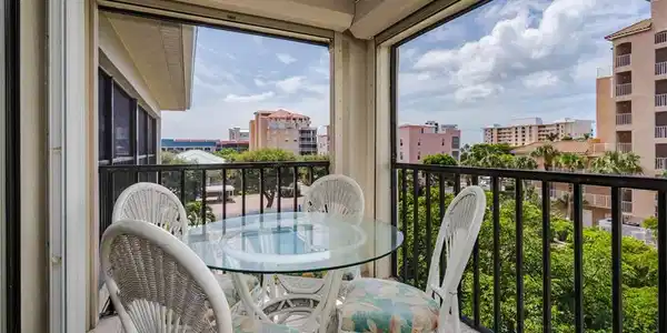 Image 4: Balcony featuring outdoor dining space